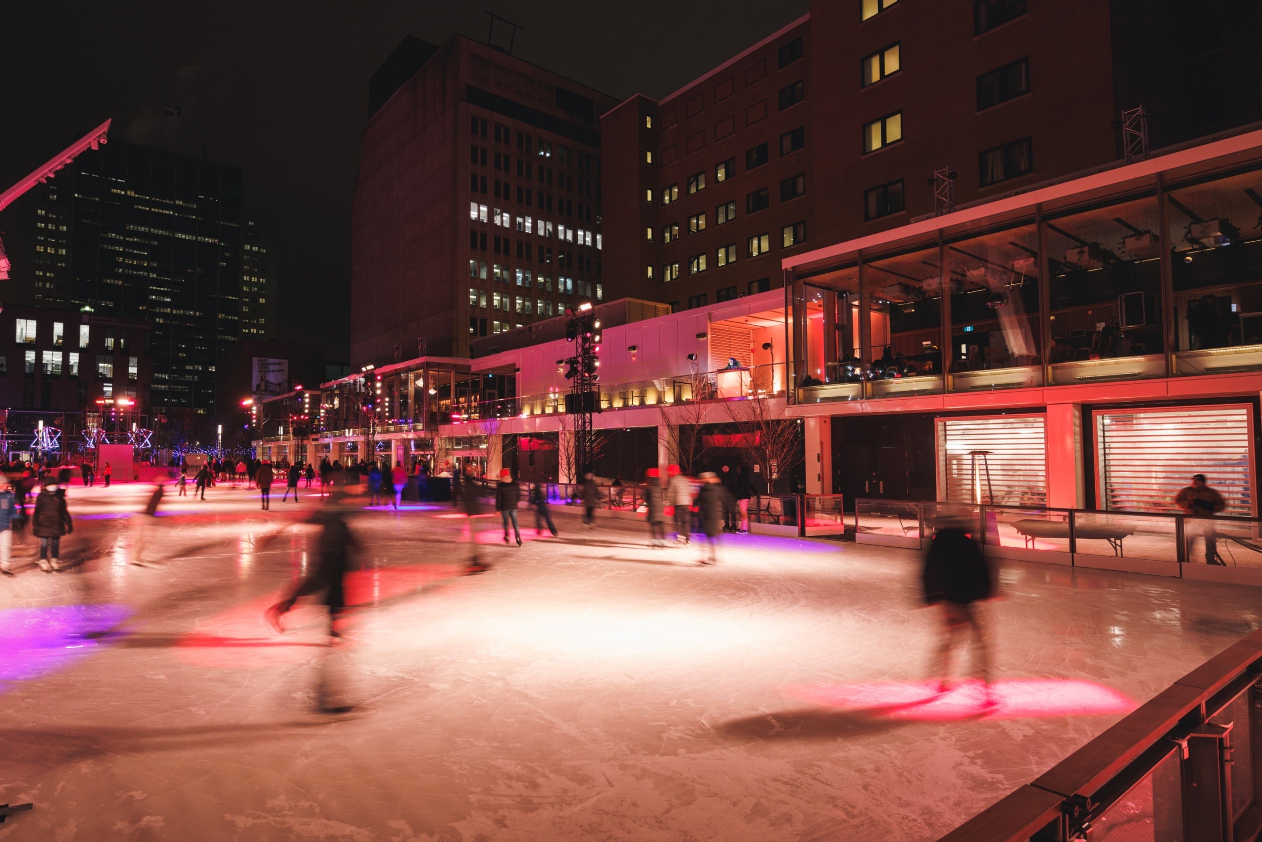 Inauguration de la patinoire de l'esplanade Tranquille dans le Quartier des spectacles