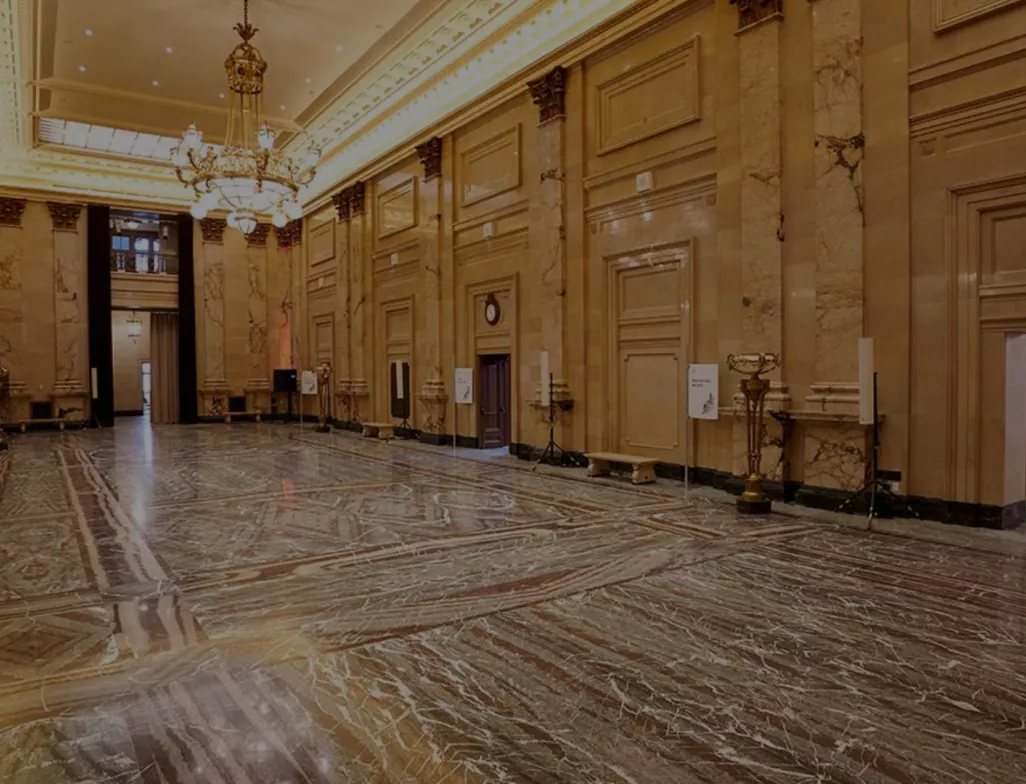 Visite de l'hôtel de ville - organisée par la Commission des jeunes
