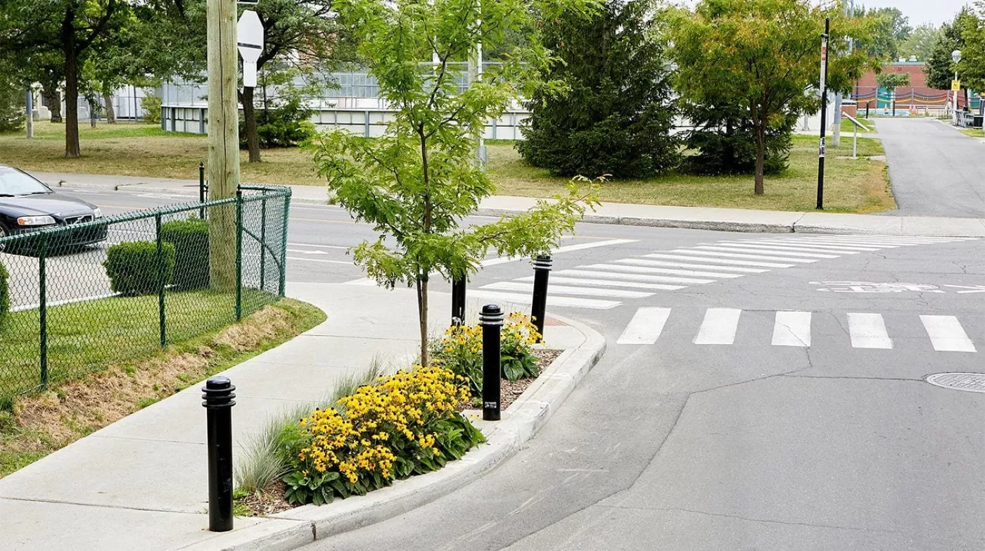 La Ville de Montréal prévoit sécuriser les abords de 50 lieux fréquentés par des enfants en 2023