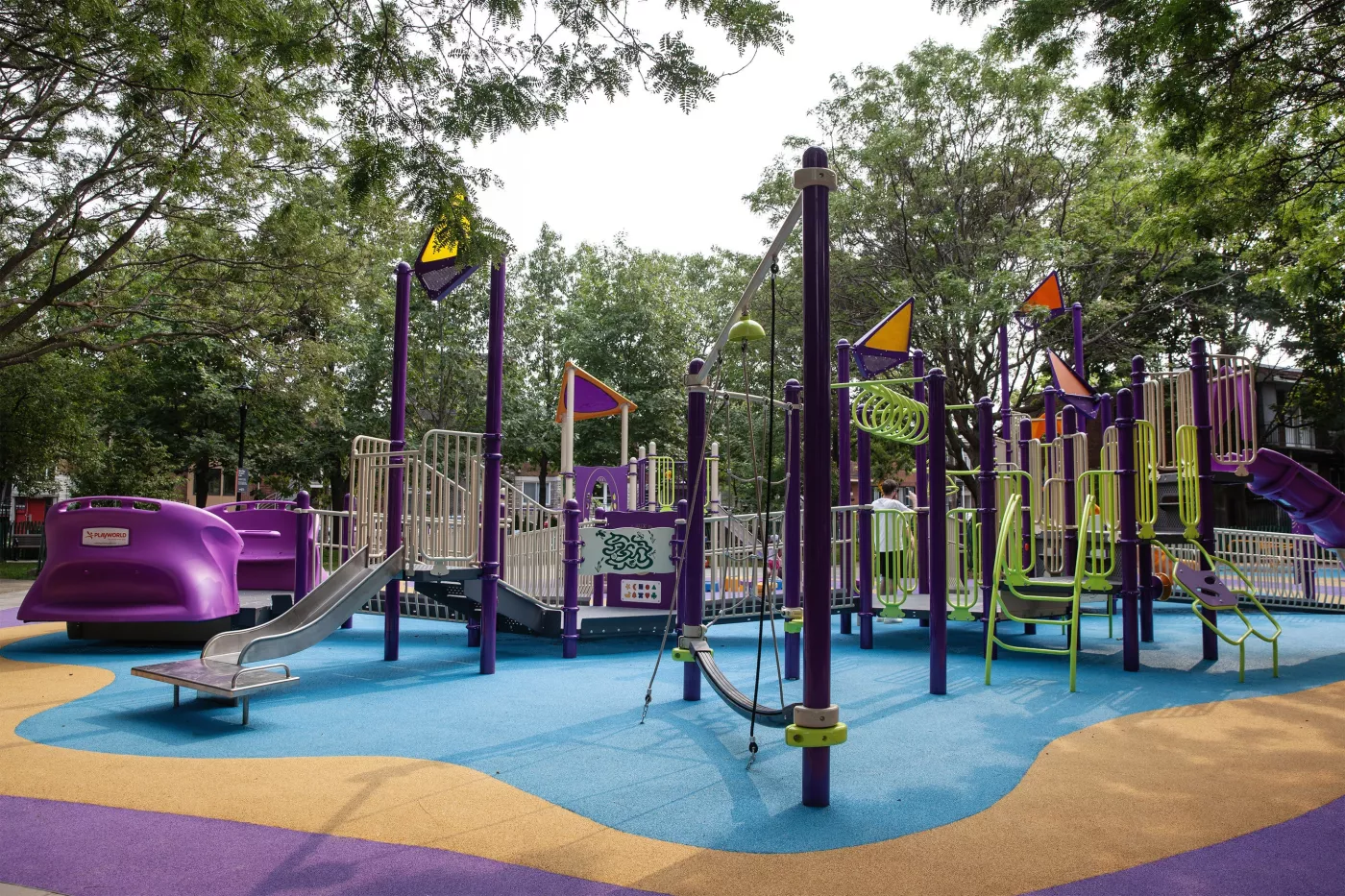 Inauguration of new universally accessible and inclusive play modules in Émery-Sauvé Park