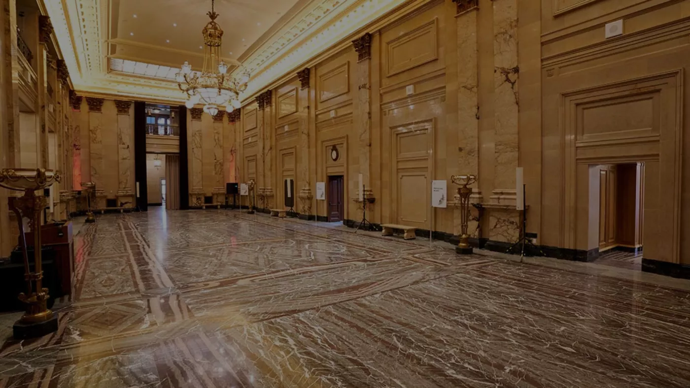 Visite de l'hôtel de ville - organisée par la Commission des jeunes