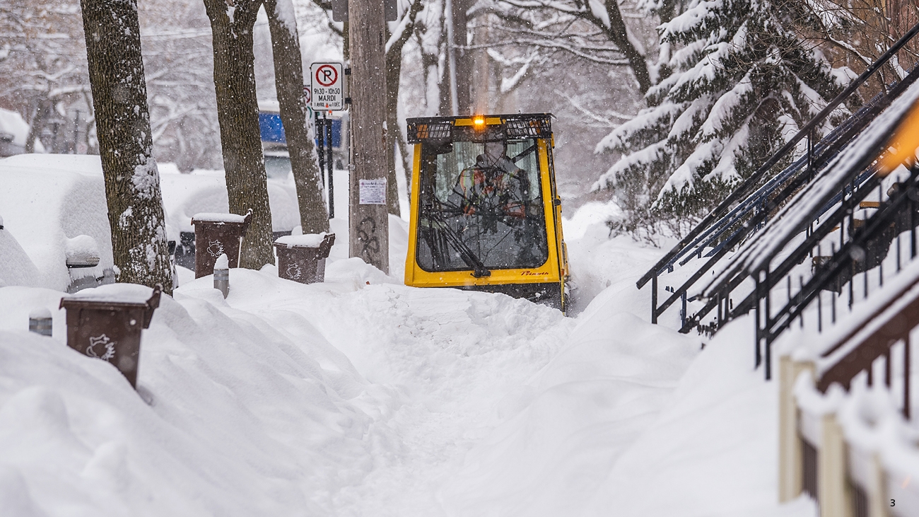 Montreal significantly facilitates snow removal from landings for people with reduced mobility